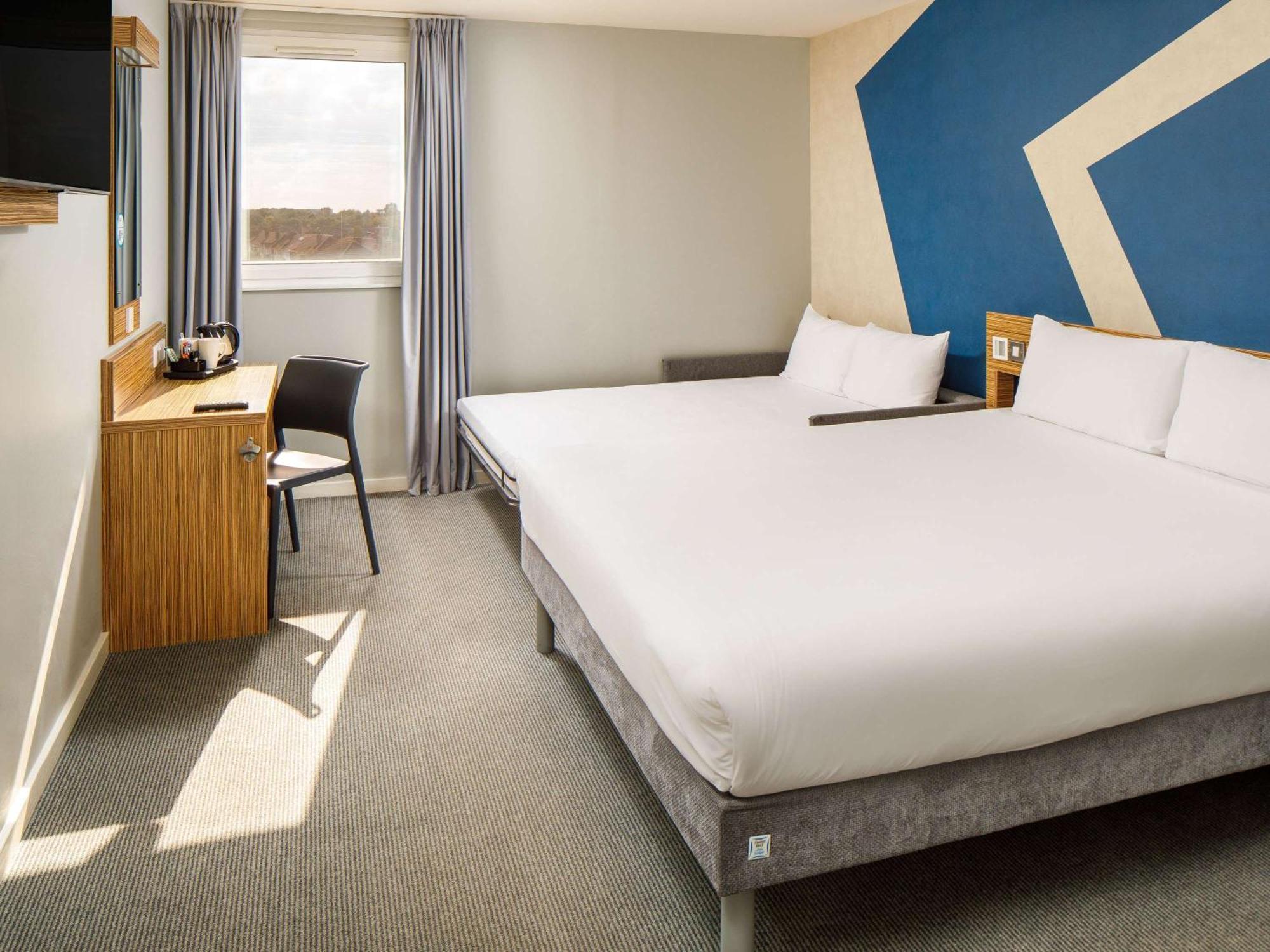 Ibis Budget London Heathrow Central Hounslow Eksteriør bilde
